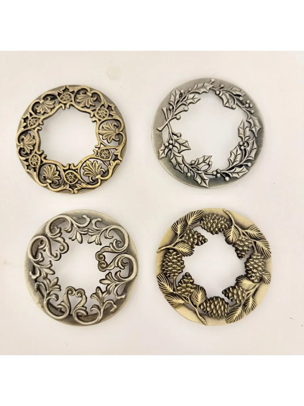 Yankee Candle 3” Metal Jar Topper Pinecone Holly Scrollwork Set Of 4